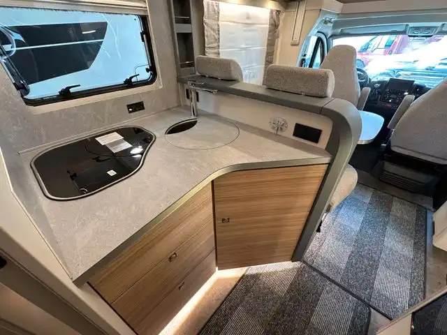 HYMER-ERIBA Future 430 T 